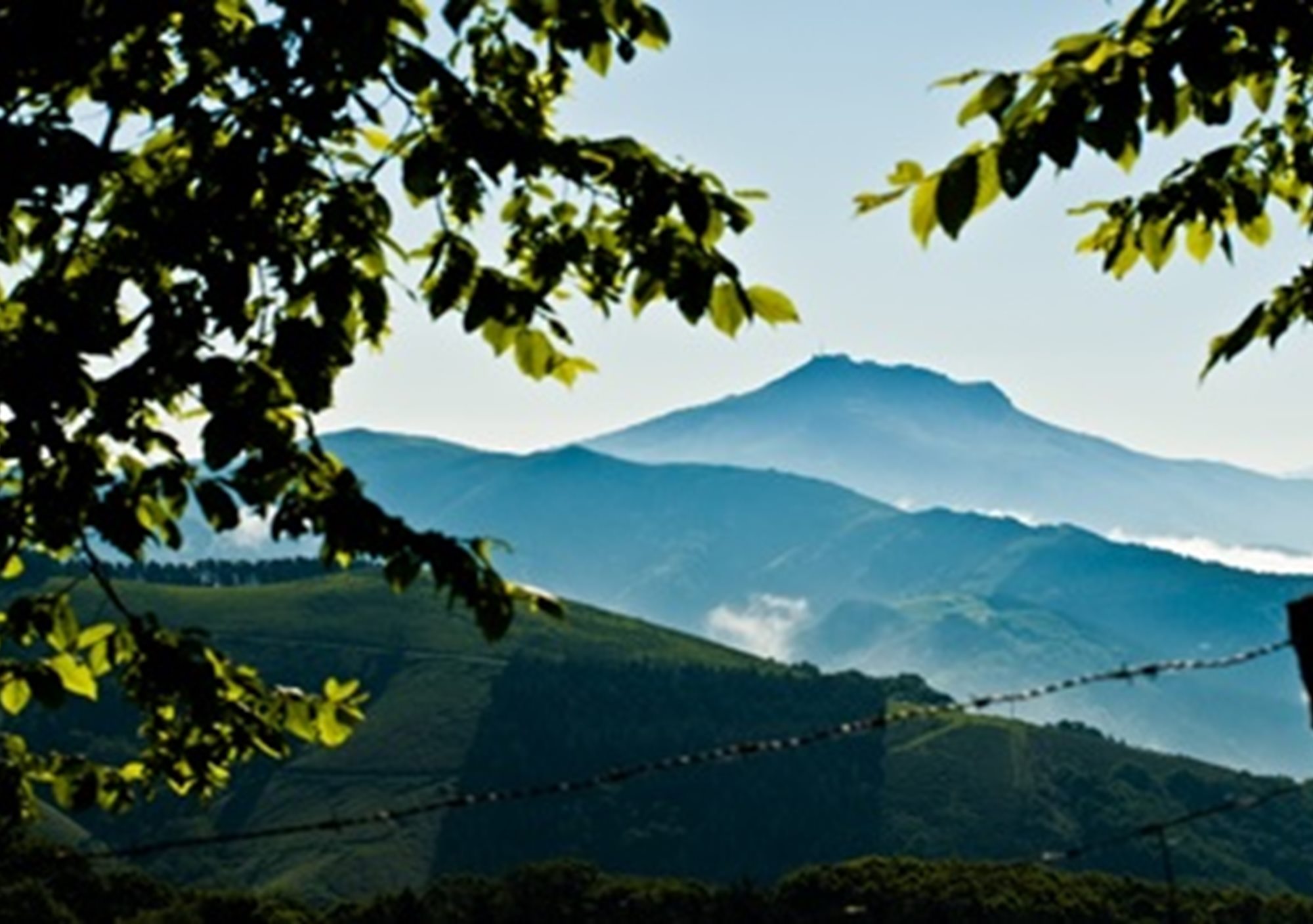 Trekking tours privados guiados visitas guiadas rutas al por del Camino de Santiago y Jaizkibel